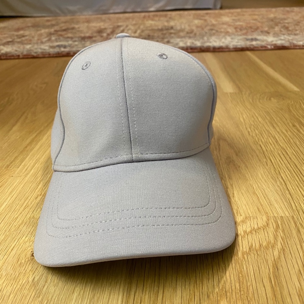 Lulu lemon hat